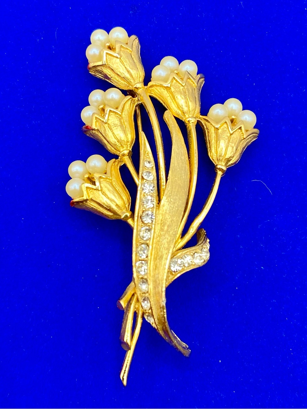 Faux Pearl & Rhinestone Gold Tone Floral Brooch